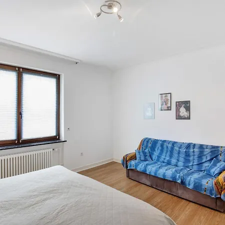 Apartamento Mit Garten *