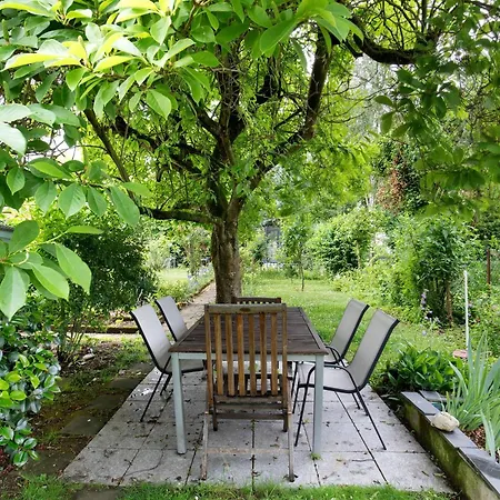 Apartamento Mit Garten